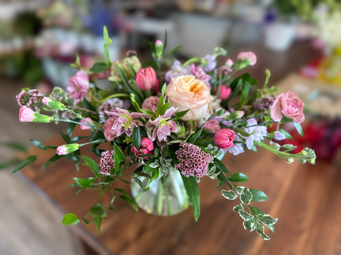 Hand-in-hand Designer&