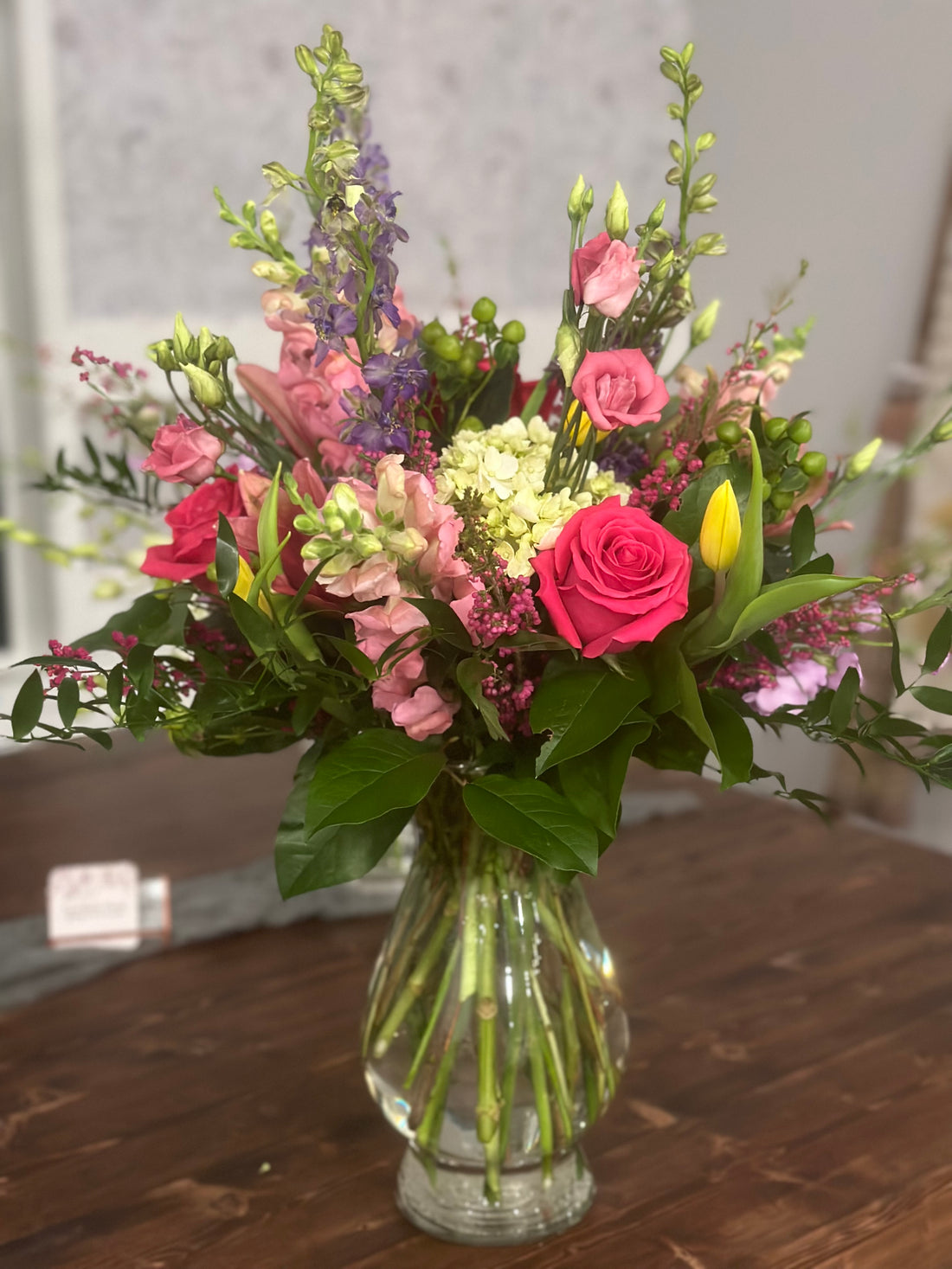 Hand-in-hand Vase Arrangement