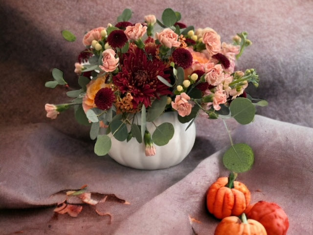 Deluxe Thanksgiving Pumpkin Arrangement