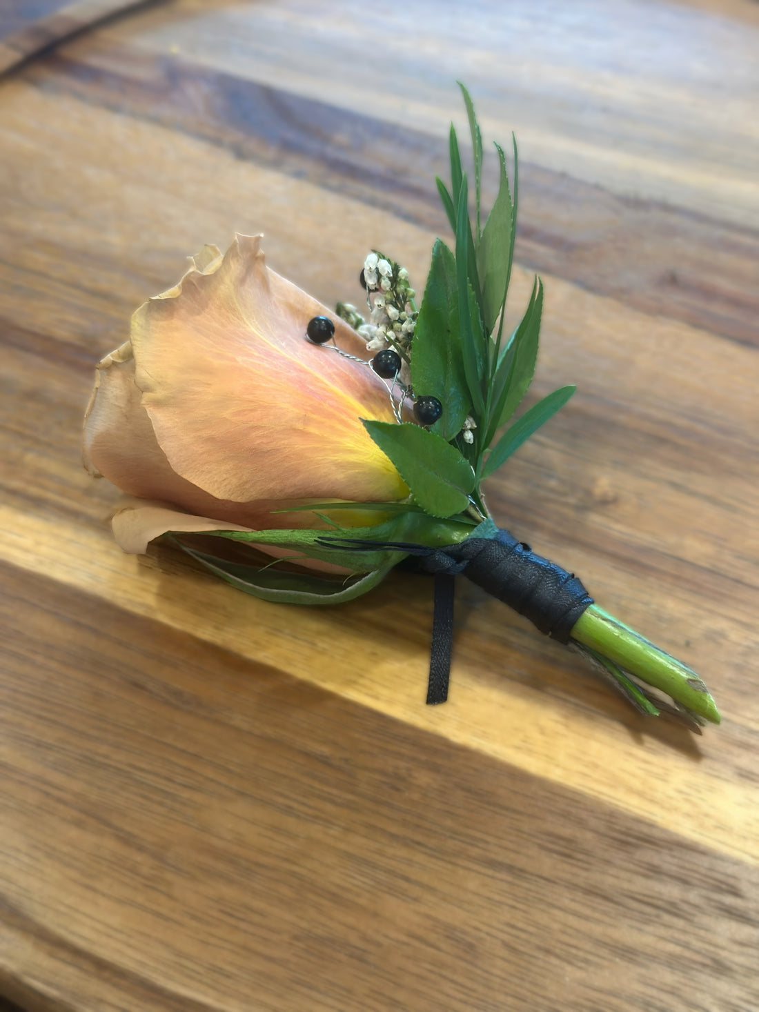 Single Rose Boutonniere