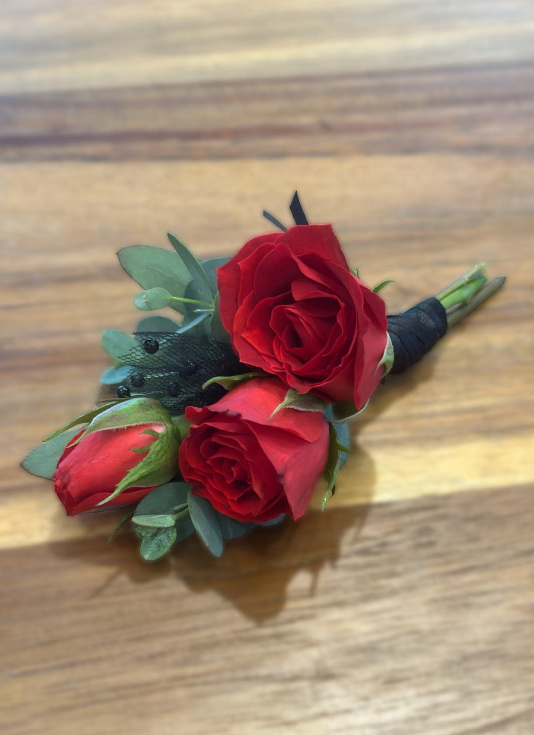 Spray Rose Boutonniere